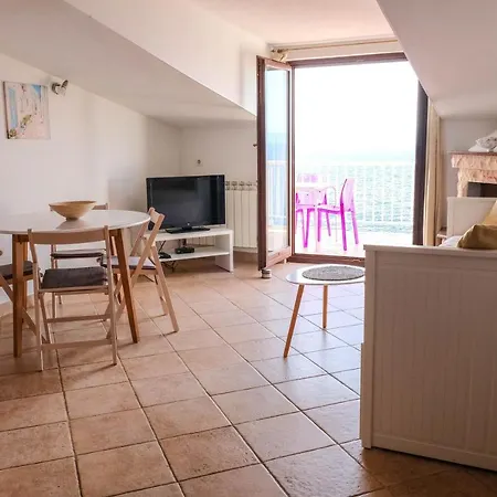 Apartment Nada *